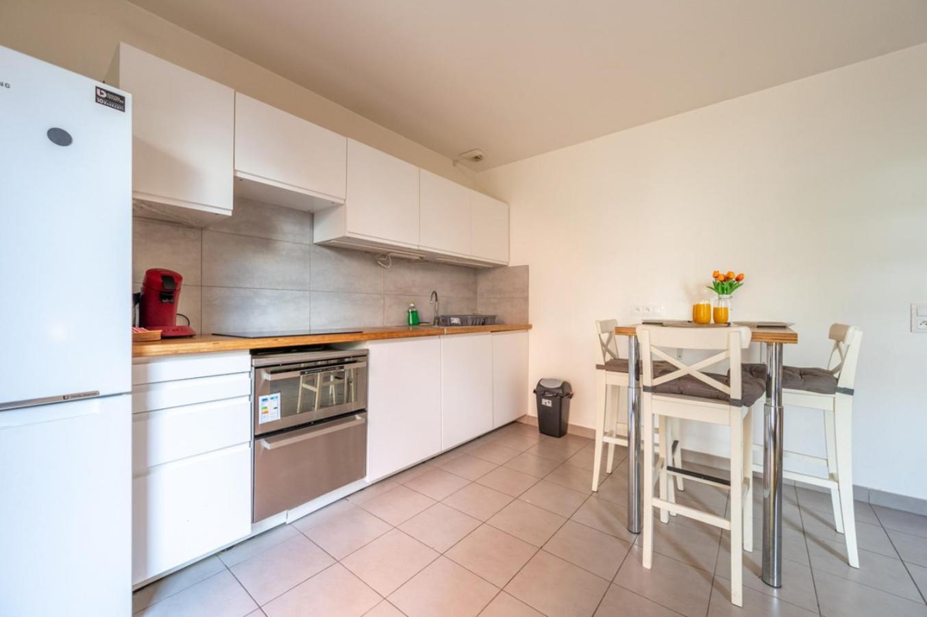 Superbe Appartement 1Min Metro7 Rez-De-Chaussee โอแบวีลีเย ภายนอก รูปภาพ